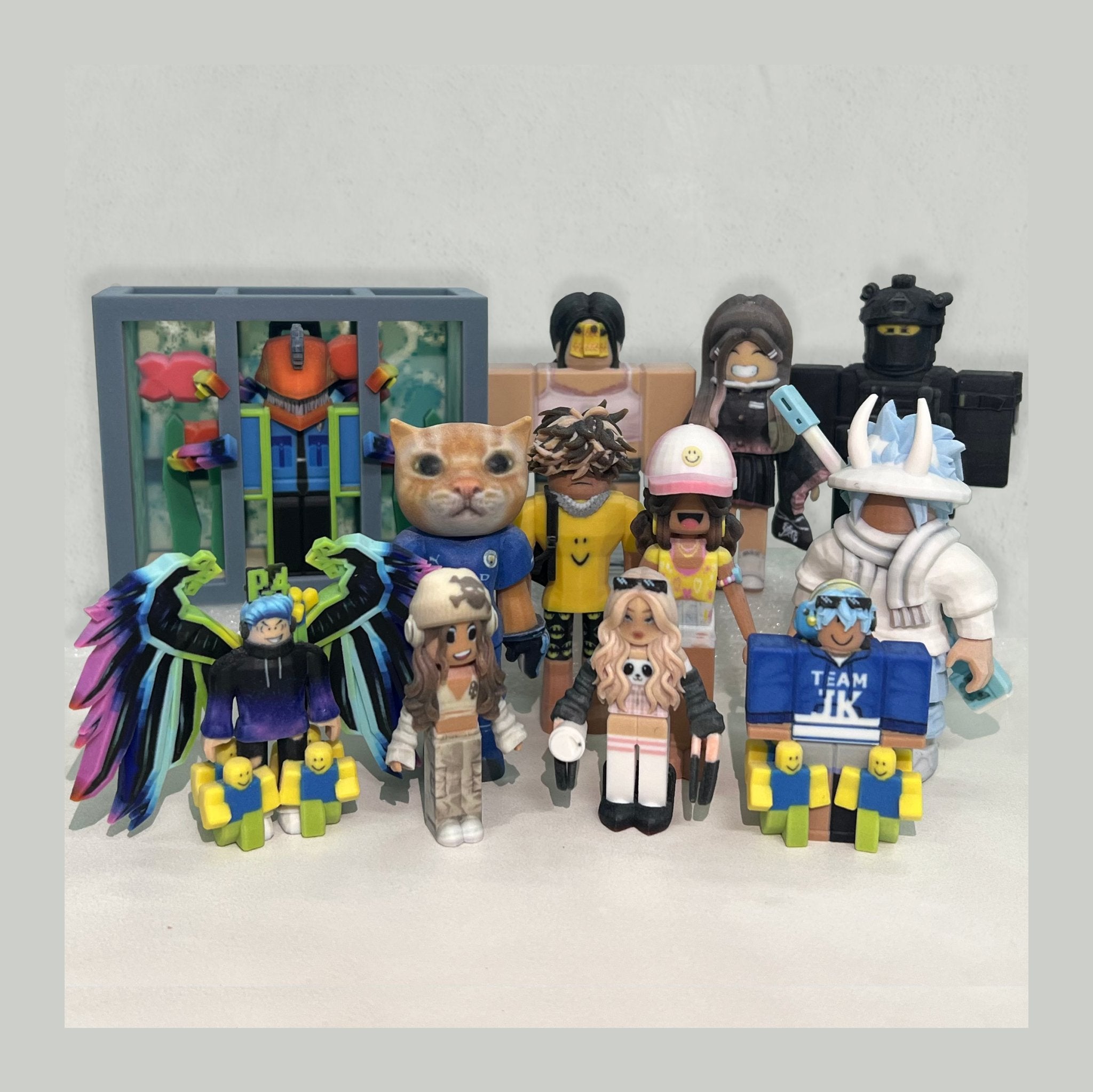 Custom Roblox Avatar Figure personalized 3D printed Roblox -  Portugal